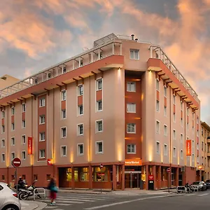 Easyhotel Old Town Ницца