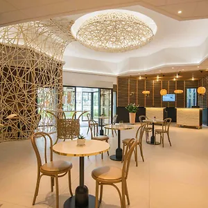 Novotel Arenas Aeroport Ницца