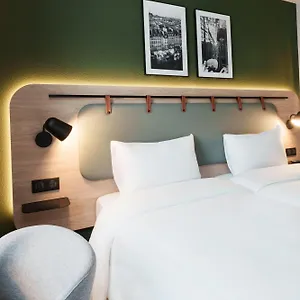 Campanile Aeroport Hotel