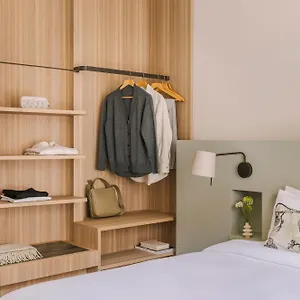 4* Hotel Yelo Mozart Powered By Sonder